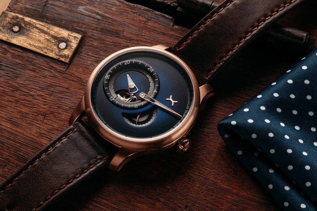 XericWatches's tweet photo. Regulate your Evening. #XericRegulator #XericWatches https://t.co/xI9GH8nHUf https://t.co/mPgKGdDPZw