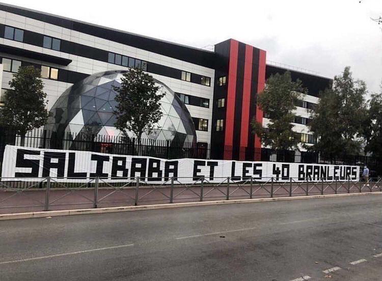 sofoot's tweet photo. Les ultras de l'OGC Nice viennent de remporter le banderole game pour la saison 2020-2021. https://t.co/UsHxeoaBmU