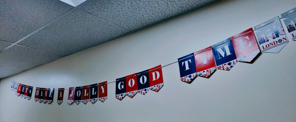 Voa Kickoff has begun today! British style this time around! Today we are having Bangers and Mash, tomorrow an English tea party (with the Queen) and Sunday we'll have Shepherd's Pie!
Looking forward to another great year!
#thecello