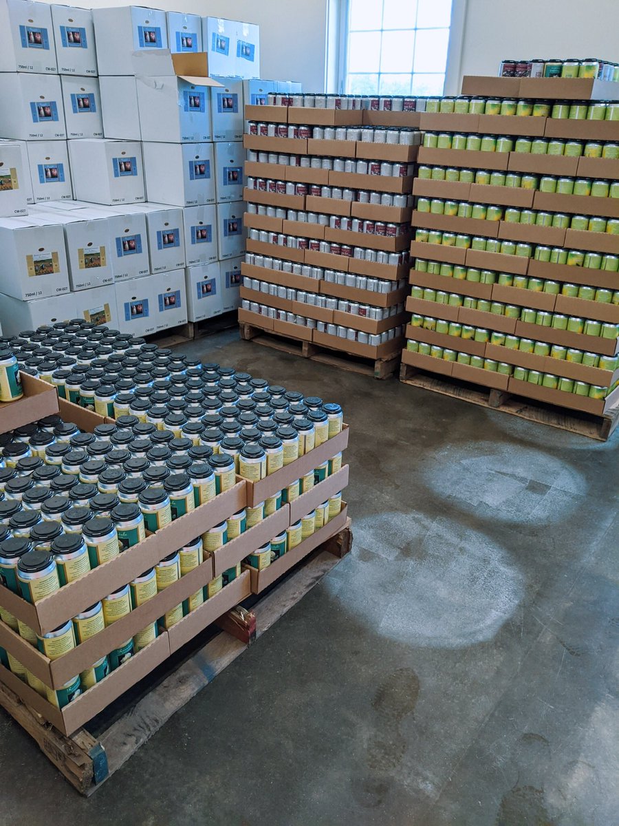 Did someone say wine? We got plenty of that! 🍇 🍷

#ctgrown #weha #localfarm #ctwinetrail #westhartford #simsbury #farmington #avon #granby #eastgranby #snowday #winterinCT #ctwine #vineyard