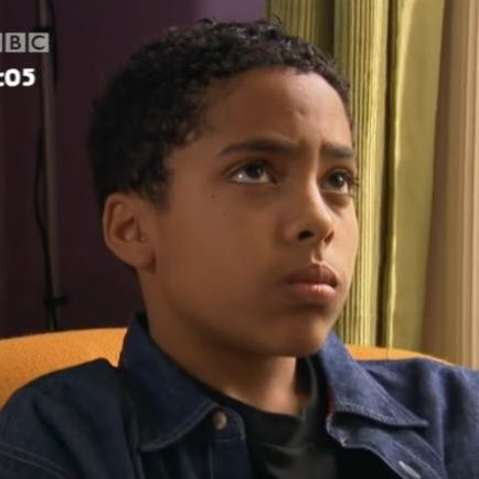 prettyIegend's tweet photo. tracy’s daughter: he’s not mums type!!!
mum’s type:

#MyMumTracyBeaker https://t.co/dnBhecK6rL