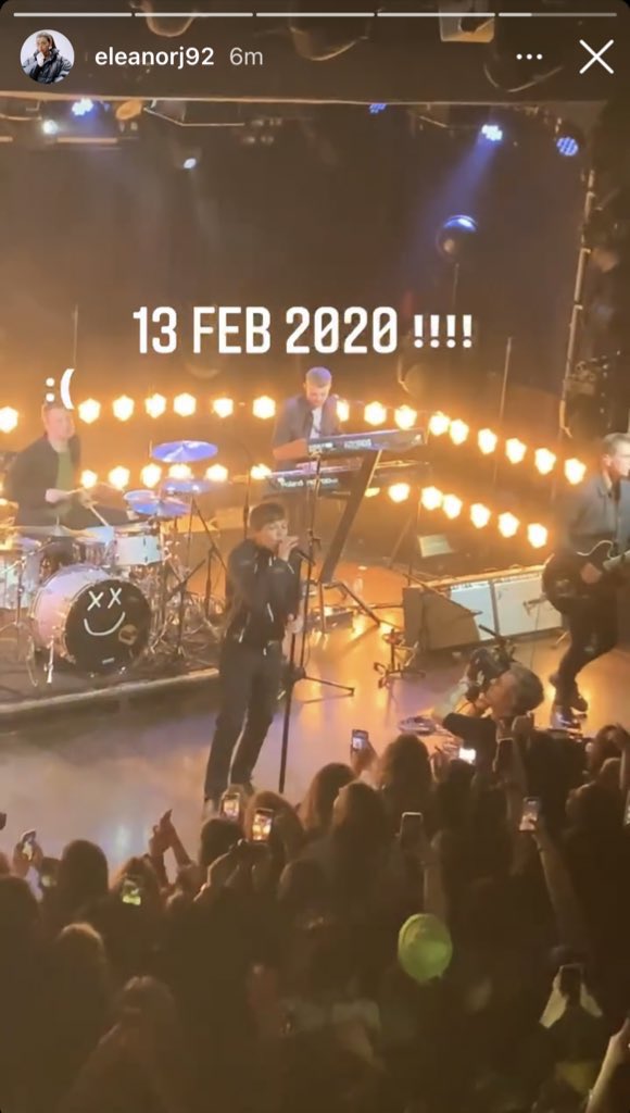 CaraCollegaLife's tweet photo. Eleanor sei consapevole giusto che hai messo un video in cui il tuo ragazzo canta Habit? 👀 https://t.co/oj8FjJao7B