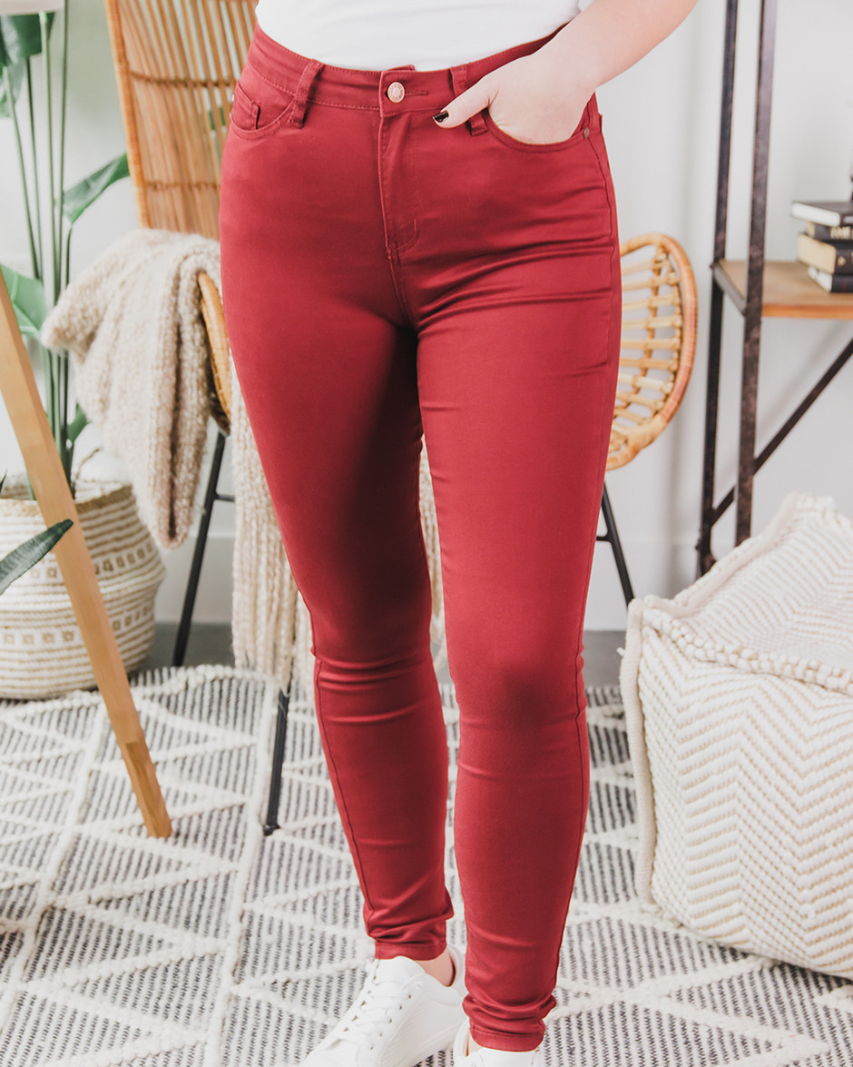 silver_icing's tweet photo. New Possibilities Denim on Lunar New Year! 🧧

Wearing red on Chinese New Year is believed to scare away spirits of bad fortune. 
.
.
.
#lunarnewyear #happychinesenewyear #yearoftheox #lunarnewyear2021 #wearred #silvericing #confidentstyle #silvericingstylist #siootd #vancityfa https://t.co/2zDP4hGxl1