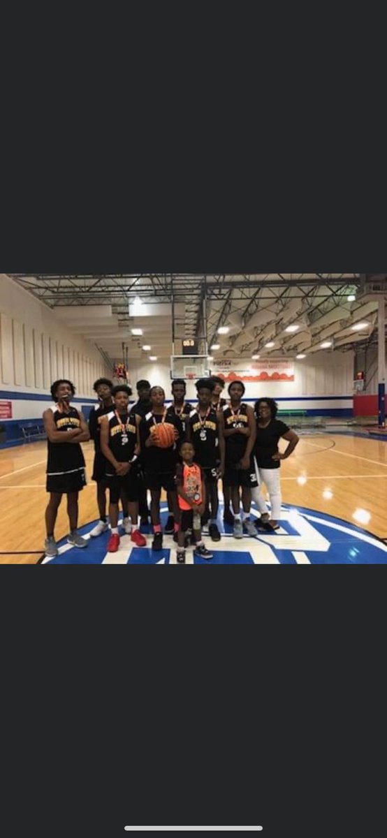 k4_____________'s tweet photo. congrats to my brothers on winning the NIC, been playing with y’all since 4th grade, a little upset y’all took this conference title from us.. Go win that NLC tonight trent🖤🖤🖤@quentezcolumbu1 @t_r3nt_ @sidneyjefferies @ct_cdub3 and brayden🤞🏽 https://t.co/4Cf8XrDWpp