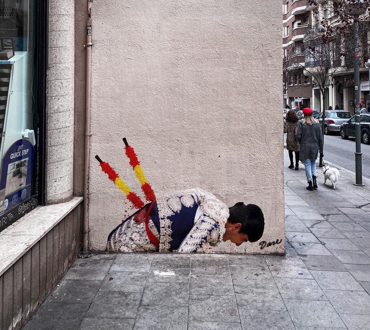 🎭 Graffiti de <a href="/dase_es/">Dase</a>  en las calles de Barcelona. 
¿Qué nombre le pondrías a esta obra de arte? 🤔

#TauromaquiaAbolición #MareaAntitaurina #TauromaquiaEsViolencia #MásSanidadMenosToreros