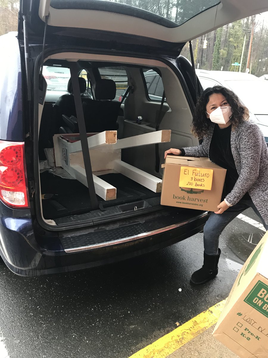 bookharvestnc's tweet photo. On Friday, our friends at @ElFuturoNC picked up their very own Book Harvest Book Box! We will keep it stocked with FREE, culturally-inclusive books for children. #learninghappenseverywhere #booksbuildbrains #freebooks #keeplearningalive https://t.co/3NxjHGaBeP