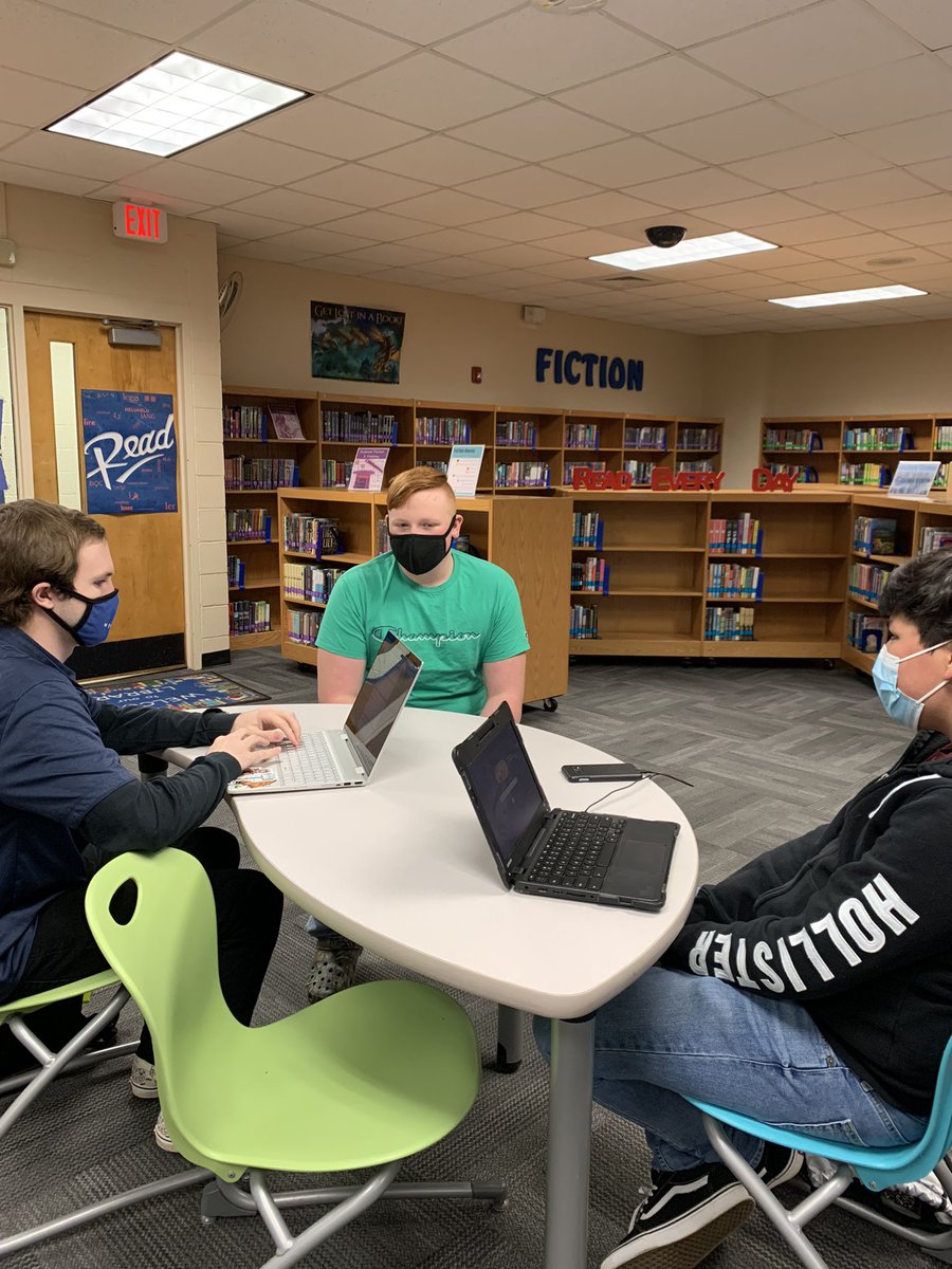 First Wayfind middle school session was a success!  
 
Scholars met their mentors for the first time and learned about their college experience. Scholars also set up S.M.A.R.T goals for the semester.  
 
<a href="/UCPSNC/">Union County Public Schools</a> <a href="/AGHoulihan/">Andrew G. Houlihan</a>