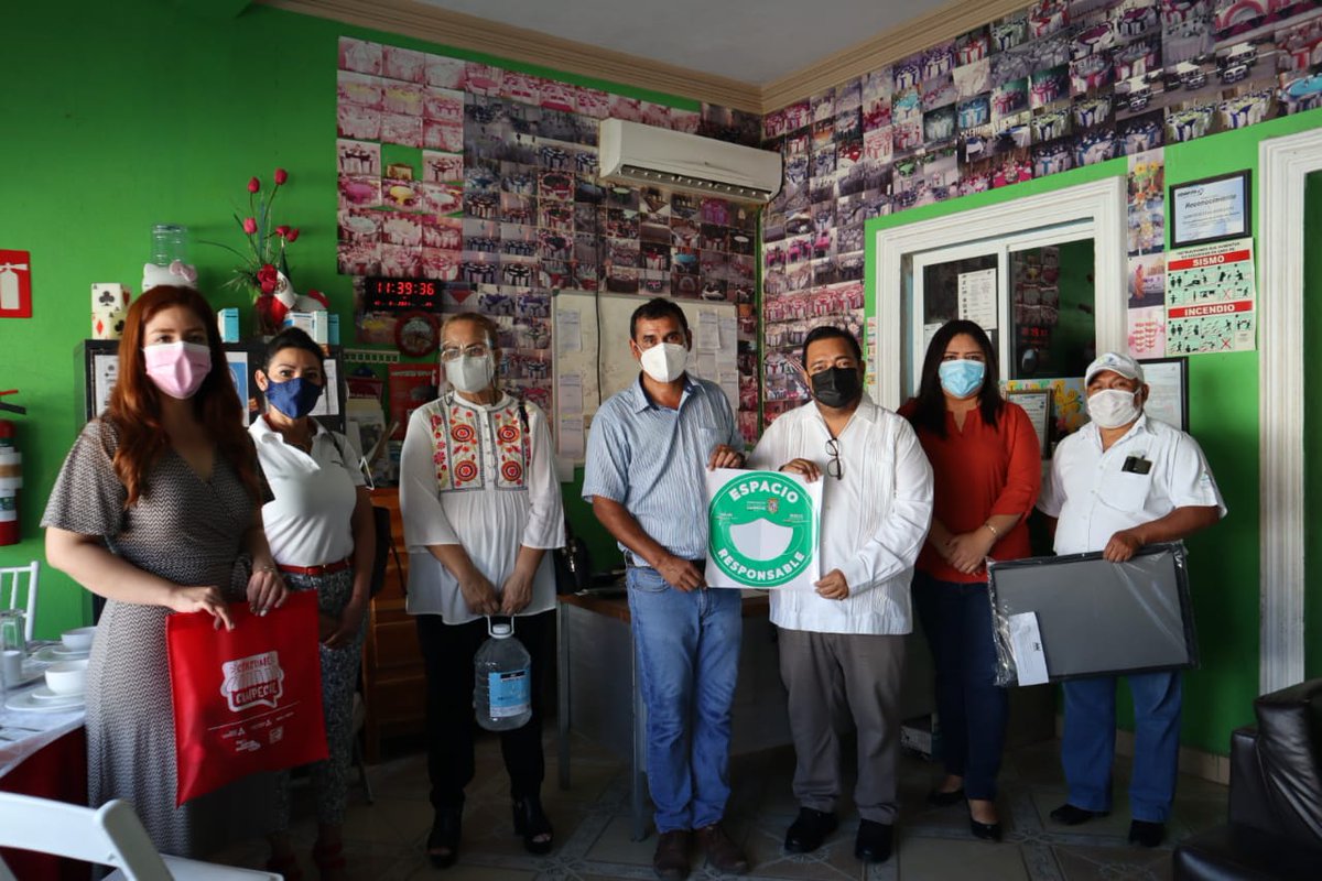 INDEMIPYME's tweet photo. Empresarios de Ciudad del Carmen continúan fomentando el cuidado responsable de sus clientes y equipo de trabajo, cumpliendo con las medidas establecidas por las autoridades sanitarias se les ha otorgado el distintivo #EspacioResponsable. https://t.co/INTsTESj7E