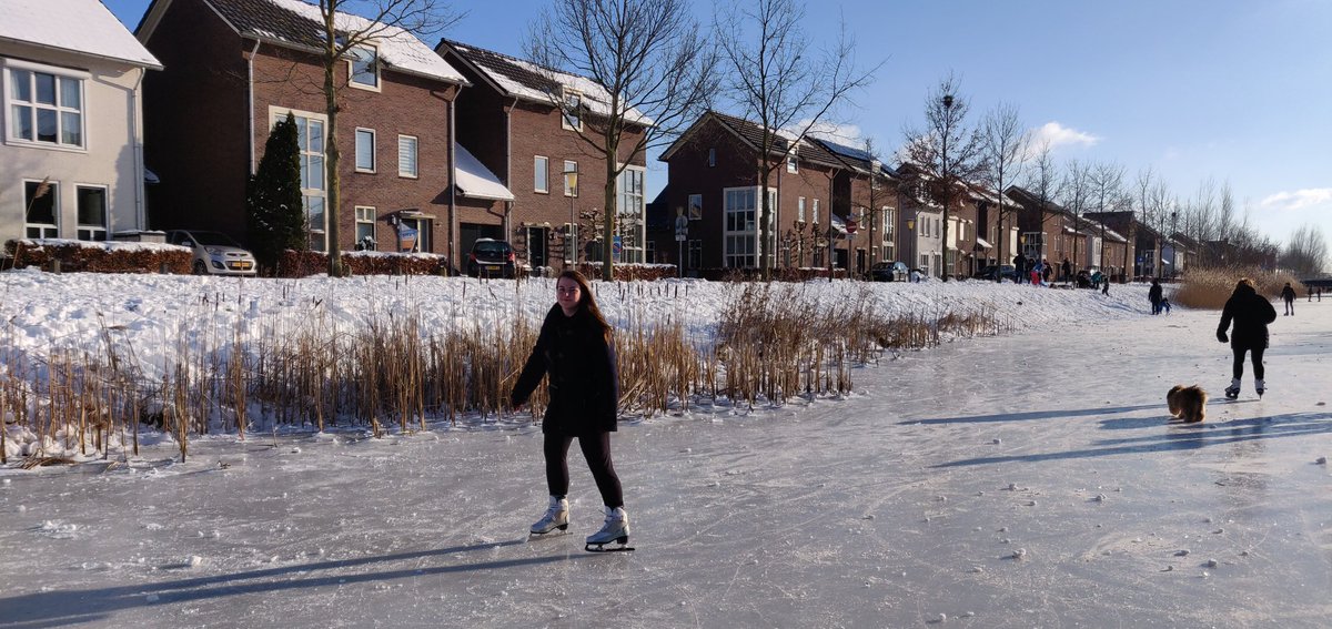 KristelSays's tweet photo. Today I finally went ice-skating after finishing my first day as teaching assistant ⛸️ #MusicHistory #BarbaraStrozzi https://t.co/sNh7Ses6Vt