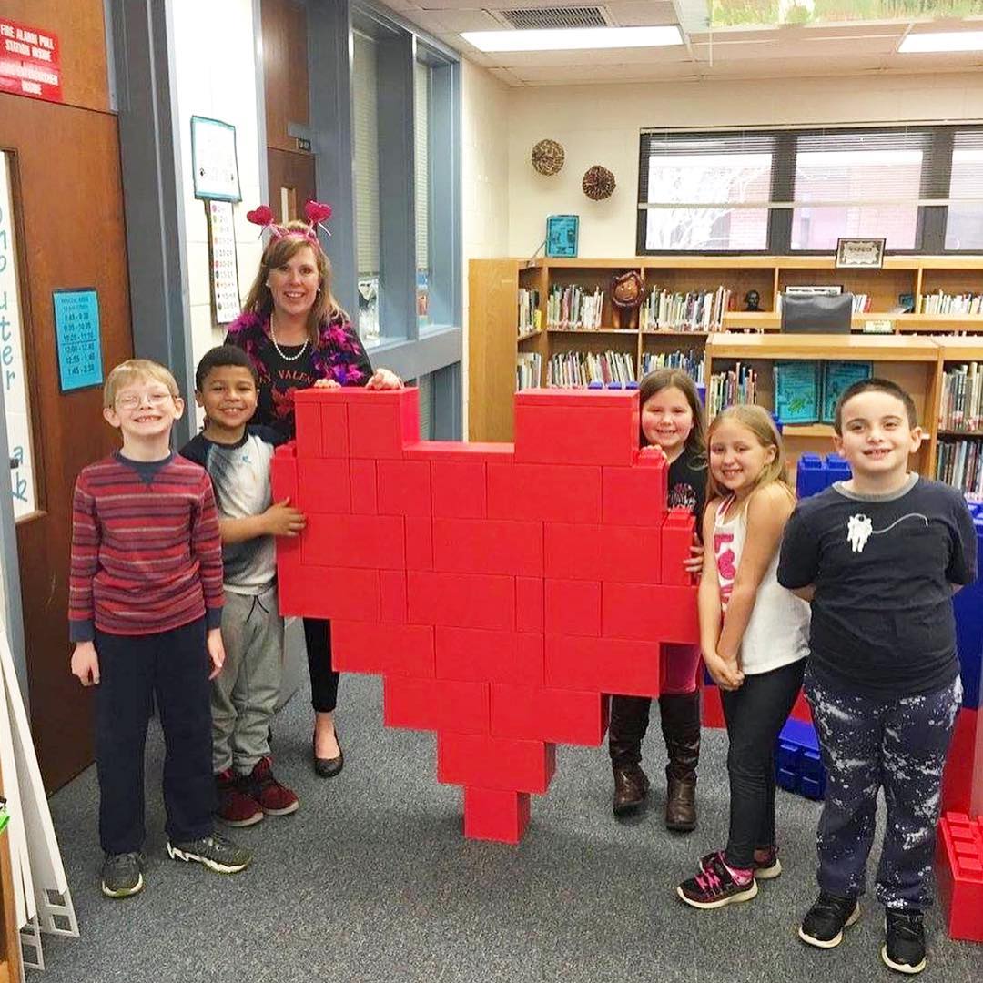 EverBlock's tweet photo. Wishing all of our friends, families & dear ones a special #ValentinesDay2021 weekend! โค๏ธ
#valentinesday #valentine #happyvalentinesday #bemine #bigblocks #hearts #heartdesign #jumboblocks #loversday #eventdesign #eventdecor #coolstuff #eventstructure #loveislove #malldesign https://t.co/buoFZiDYHw