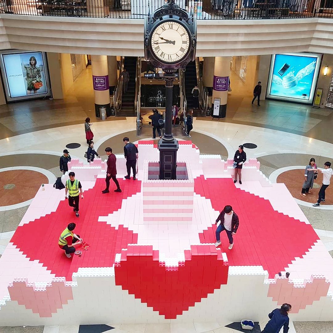 EverBlock's tweet photo. Wishing all of our friends, families & dear ones a special #ValentinesDay2021 weekend! โค๏ธ
#valentinesday #valentine #happyvalentinesday #bemine #bigblocks #hearts #heartdesign #jumboblocks #loversday #eventdesign #eventdecor #coolstuff #eventstructure #loveislove #malldesign https://t.co/buoFZiDYHw