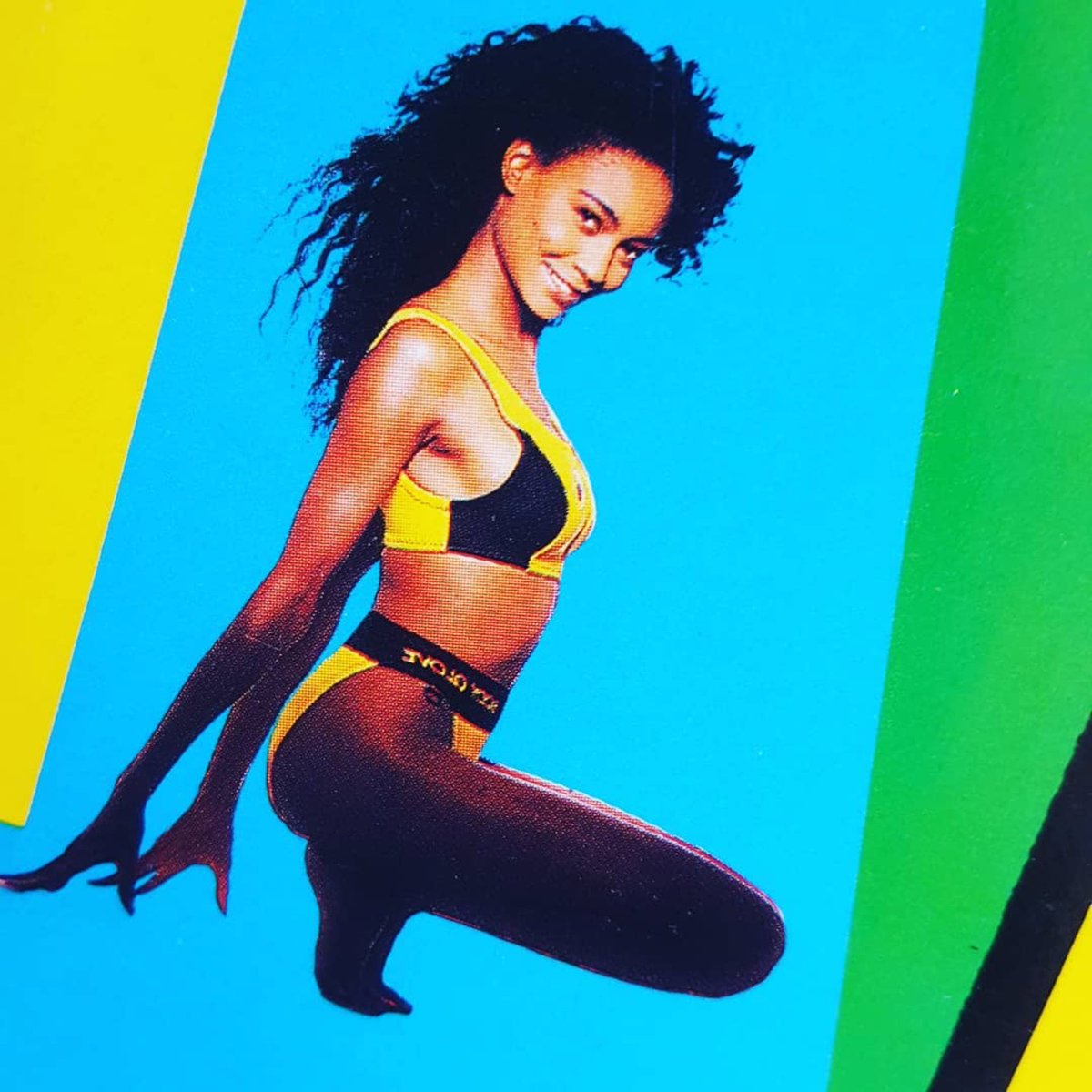 🎶 “Ooo! I like those Pretty Girls. I’m looking for a lady who wants to be my girl...” 🎶 

Watch the “Pretty Girls” (1988) music video on our YouTube channel: youtu.be/GAwiG1YTOtw

 📷: @sexycoveralbum