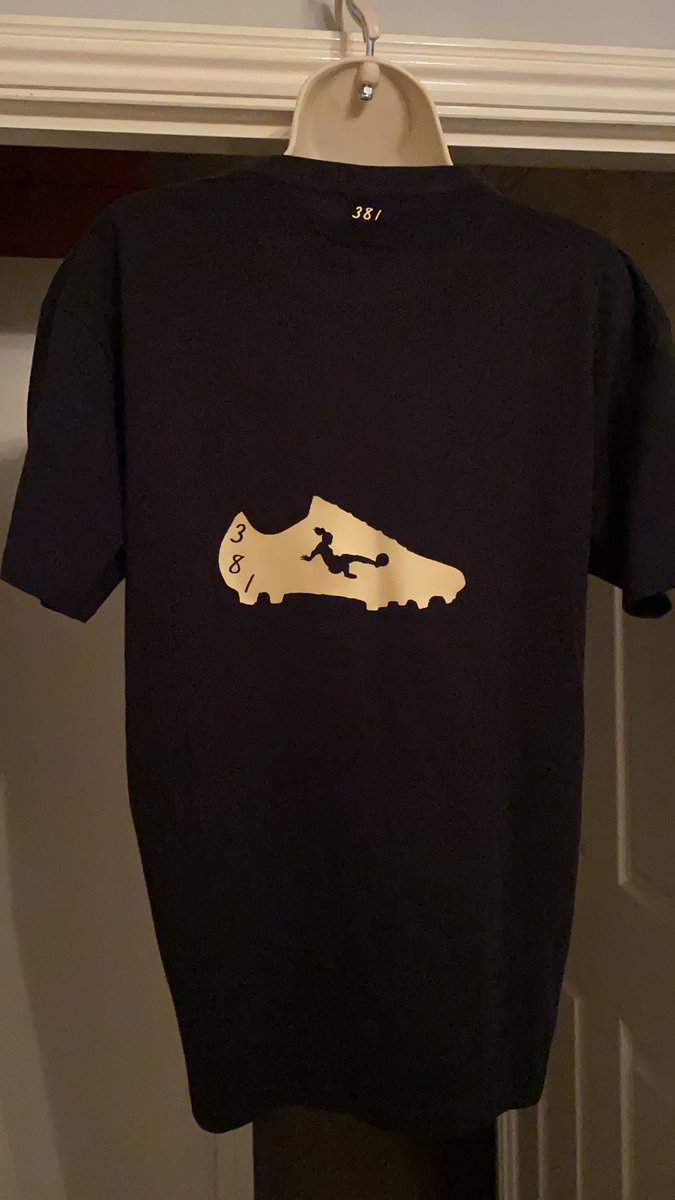 kelbellshirt9's tweet photo. All you women footballers out there, whilst at the moment we can’t play, you can order these from 381 clothing co, for t-shirts and jumpers in readiness for getting back to what we love. https://t.co/Nj3u8yxNOE