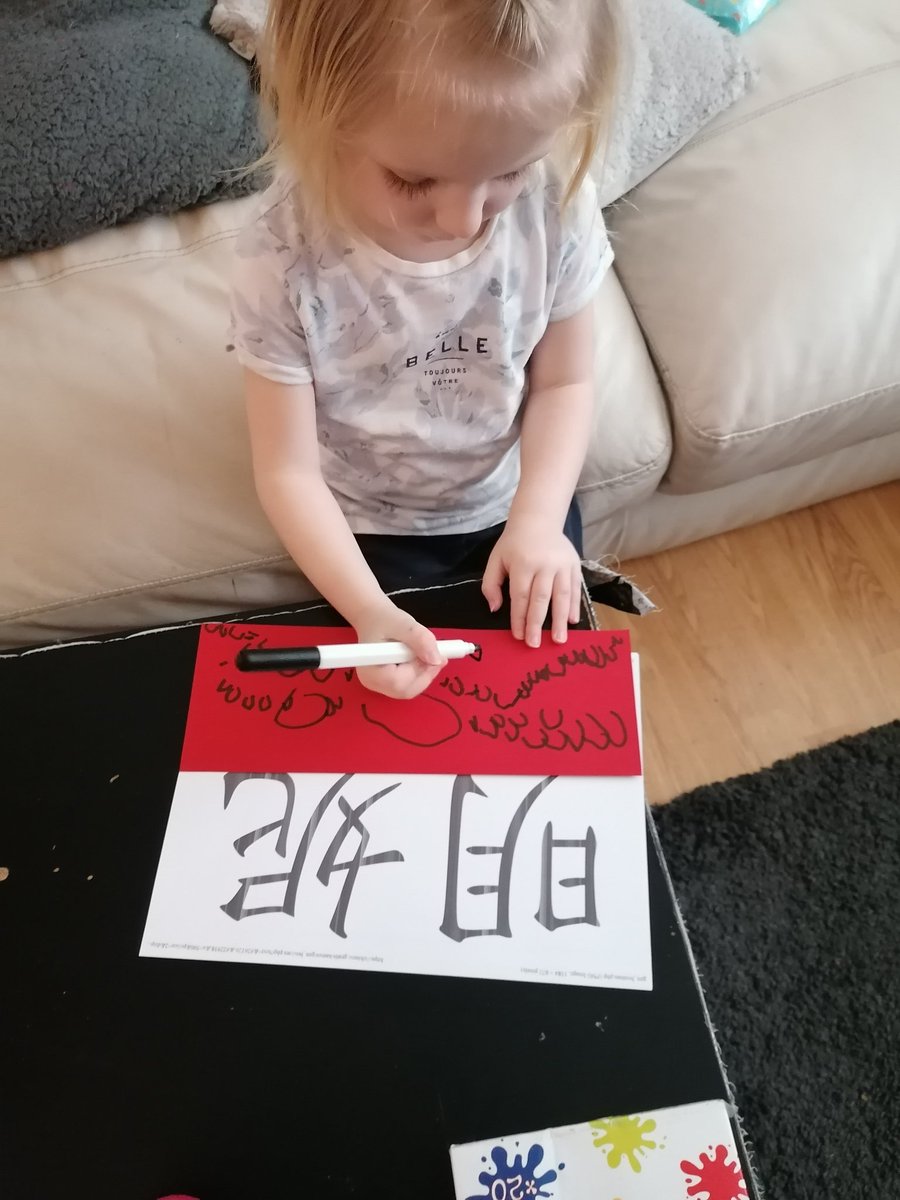 vixieG's tweet image. Poppy-lea and Minnie have been learning about Chinese New Year, they have tried writing their names in Chinese, made lanterns and dragon masks, learnt how to say happy new year in Cantonese and had a Chinese buffet for Tea @sthelensCEPS @RwgPreschool
#kungheifatchoi