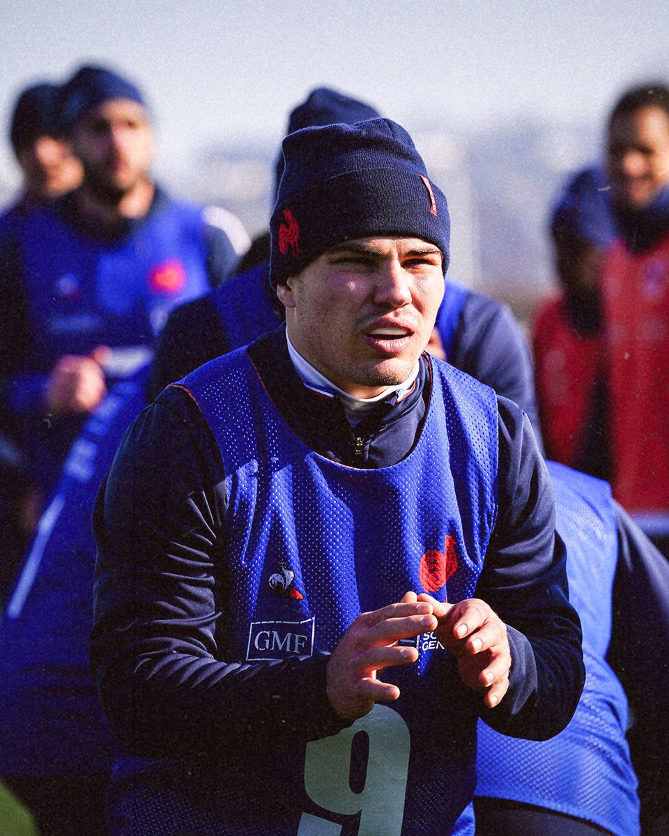 Dupont9A's tweet photo. (Blue) Winter is coming  ❄️🐺
#XVdeFrance #NeFaisonsXV https://t.co/8S7Khcn71N