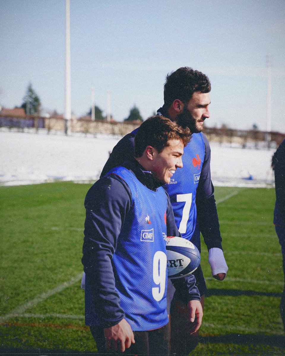 Dupont9A's tweet photo. (Blue) Winter is coming  ❄️🐺
#XVdeFrance #NeFaisonsXV https://t.co/8S7Khcn71N