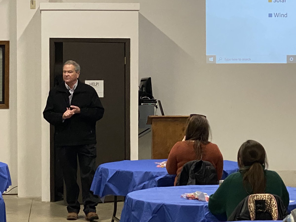PgouldChamber's tweet photo. Utilities, how do they get to us? Water, where does ours come from? All questions answered in this mornings Leadership Session! Big thanks to Paragould Light Water and Cable for hosting Leadership Paragould Class XXIV! https://t.co/lT3rskrKMG