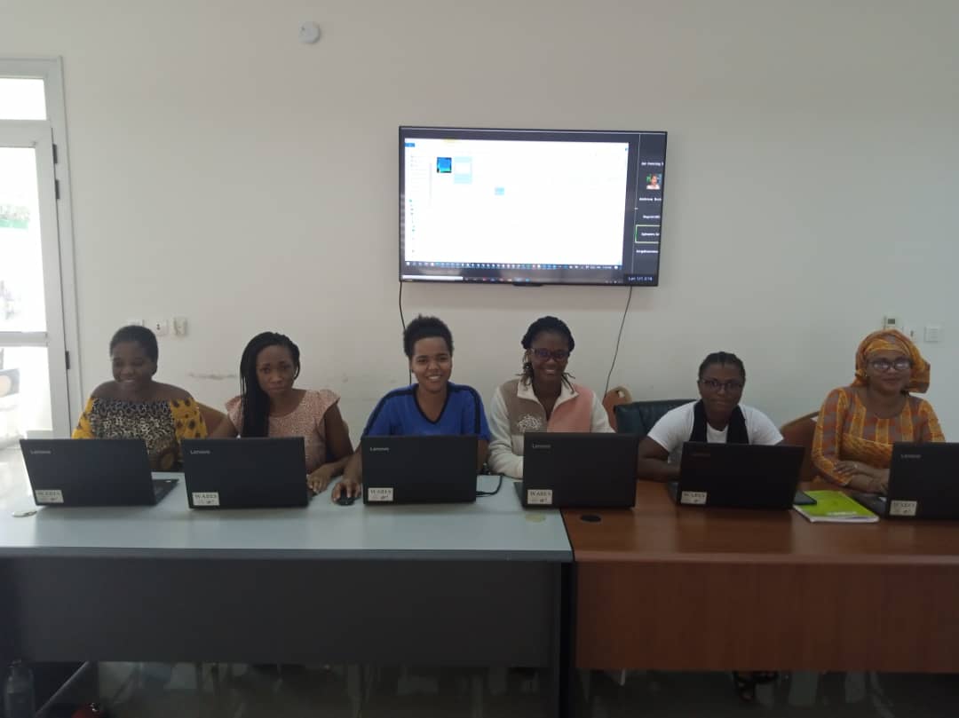 EstherChinweuba's tweet photo. Six ladies from six different West African countries celebrating women in Biodiversity and Ecosystem services @WABES_ students after GIS and Modelling class today with @SommerJHenning  @soro_korotoum
@QueenetteP @FDiebkile @Kate21397026 
#Celebratingwomen #WomenInScienceDay2021 https://t.co/HAmc0pQEYJ