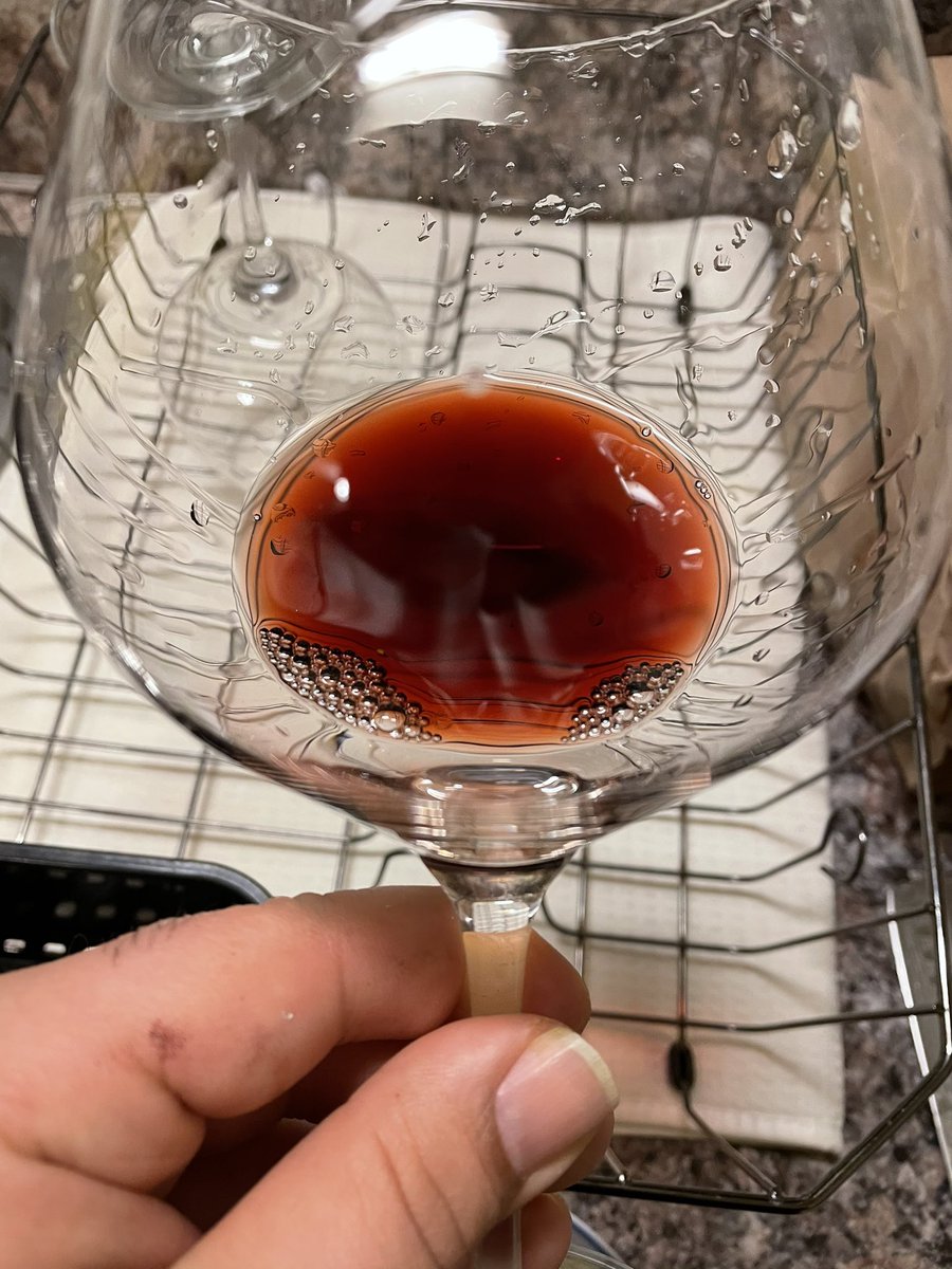 TweetASomm_'s tweet photo. This 1999 Hermitage from Domaine Belle was lovely. Advanced dried fruits and cured meats, licorice and dried savory herbs. Check out that core! #Hermitage #rhonewine https://t.co/No3DGmb3rL