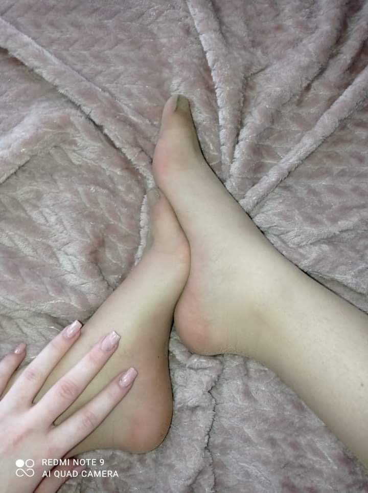 MajaKarda's tweet photo. Marne szmaty przyszła pora zapłaty🤑
Początek weekendu i Królowa chce iść na zakupy, chyba wiesz co robić tępy kundlu

#finddom #domhome #domina #paypig #blik #money #sponsorme #feetfetish #fetish
@Polishfindompl @rt_feet @PolishFootSlave @POLSKAFINDOM @RTfeetdom https://t.co/13oZCG4pBC