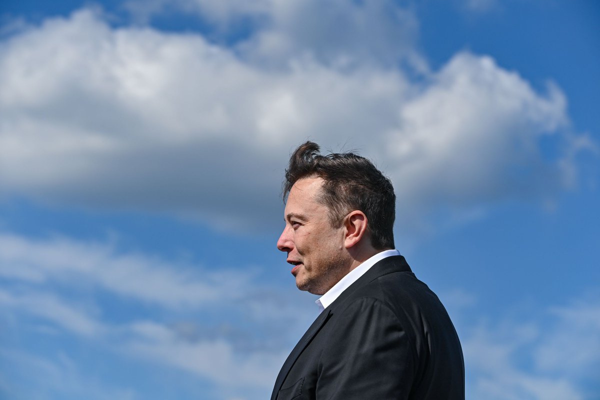 Elon Musk says the Biden administration shot down his carbon tax pitch theverge.com/2021/2/12/2228…
