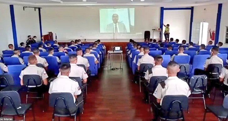 vallovig's tweet image. Aspirantes a @PoliciaEcuador se graduaron como técnicos en Seguridad Ciudadana y Orden Público, VII cohorte carrera de formación dual focalizada del instituto @ITS_VALENCIA @EduSuperiorEc @agustinalbanm #SENESCYT Todos nuestros policias en #Ecuador reciben formación de III Nivel