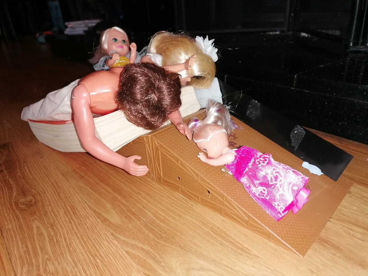 #irelandsfittestfamily @cocomairead @AnnaGCork @DervalORourke #fittestfamily
Sent my 3 lads to play with their 4 year old sister.. Result Team Barbie Irelands Fittest family.. 😂