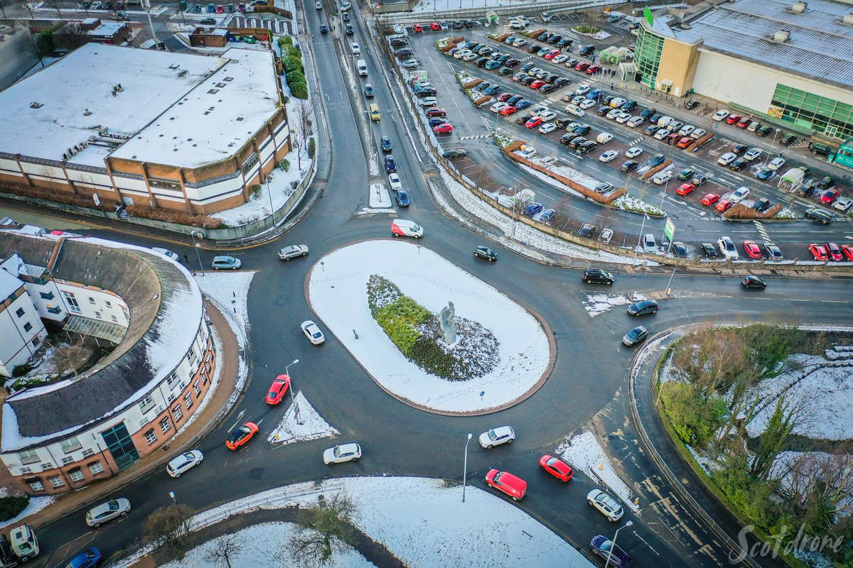 scotdrone's tweet photo. Shillinghill Roundabout, Alloa which features the sculpture 'Lifeline' by Andy Scott π
#andyscott #sculpture #publicart #alloa #clackmannanshire #weecounty #scotland #visitscotland #drone #caapfco https://t.co/AN584LbbPi