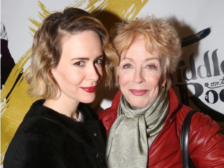 Sarah Paulson and Holland Taylor being the cutest,the most beautiful and the most stylish couple a thread ;