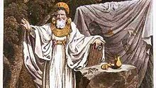  #Caesar wrote of Druids having a Hierarchy & they are thought to have diff. Color uniformsARCH-DRUID, wore gold Robes.(Historic)Ordinary Druids wore White, were Priests.Recruits Wore Brown & BlackWomen called Bandrui & have same rights as men5/15