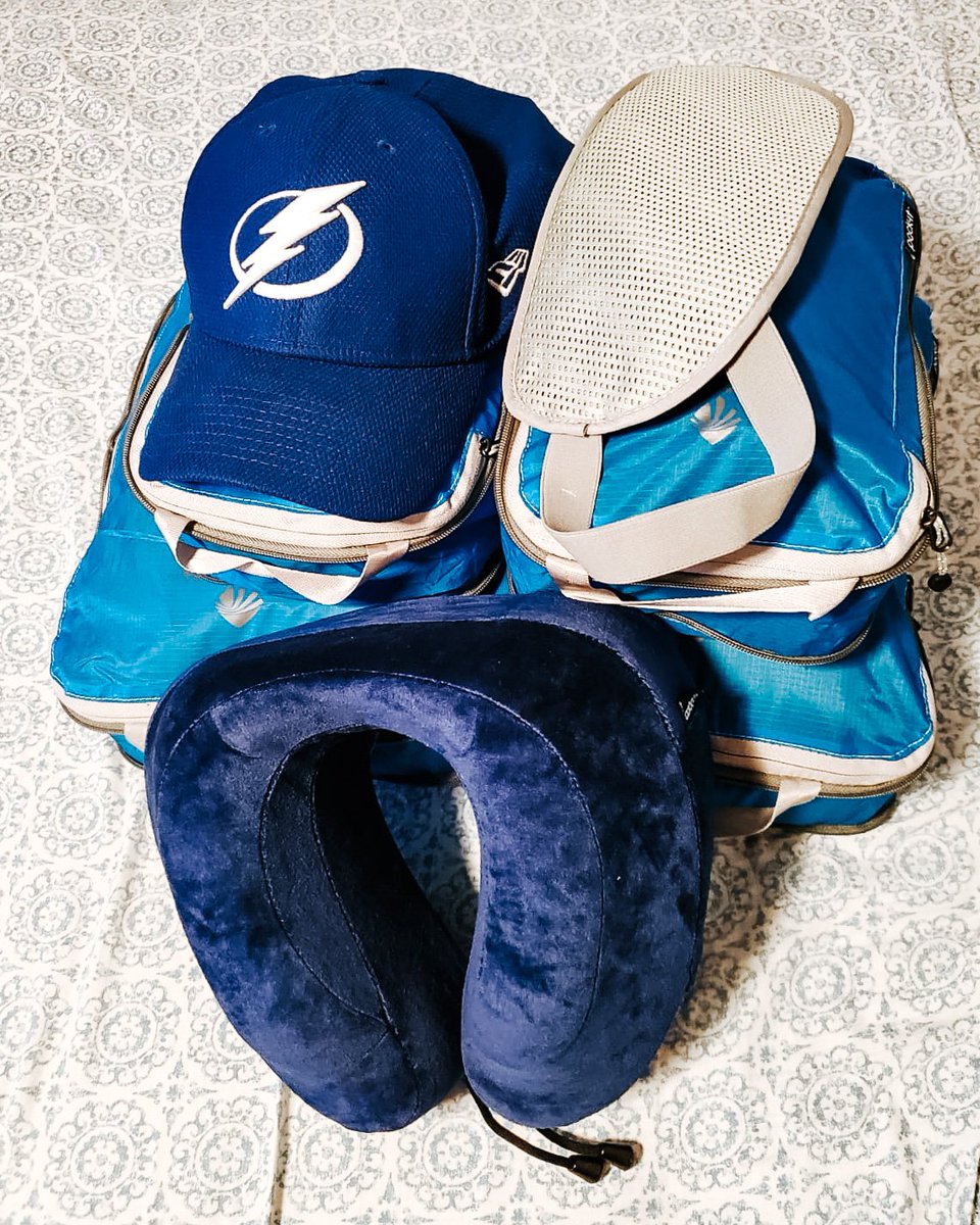 WityTravels's tweet image. Compression cubes are sealable bags with pressure valves that let excess air out. It really saves space! Which is important when you Travel the world with just a backpack!

@eaglecreekgear @TBLightning
#backpacker #backpacklife #backpackers #Travel #traveltheworld #traveltips