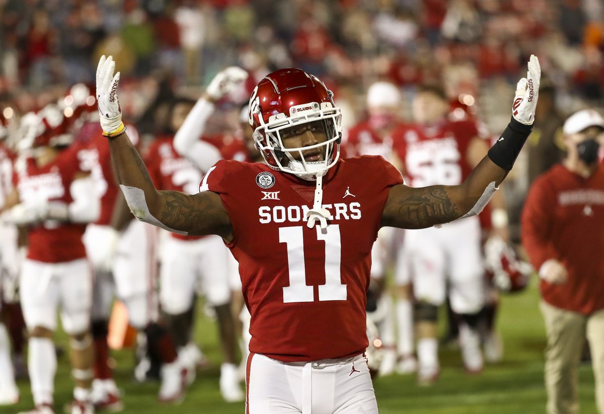 PFF_College's tweet photo. Highest pressure % against power five OLs last season:
1. Nik Bonitto - 26%
2. Tyreke Smith - 22%
3. Azeez Ojulari - 21%
4. Ronnie Perkins - 19% https://t.co/C8ZEhH44m2