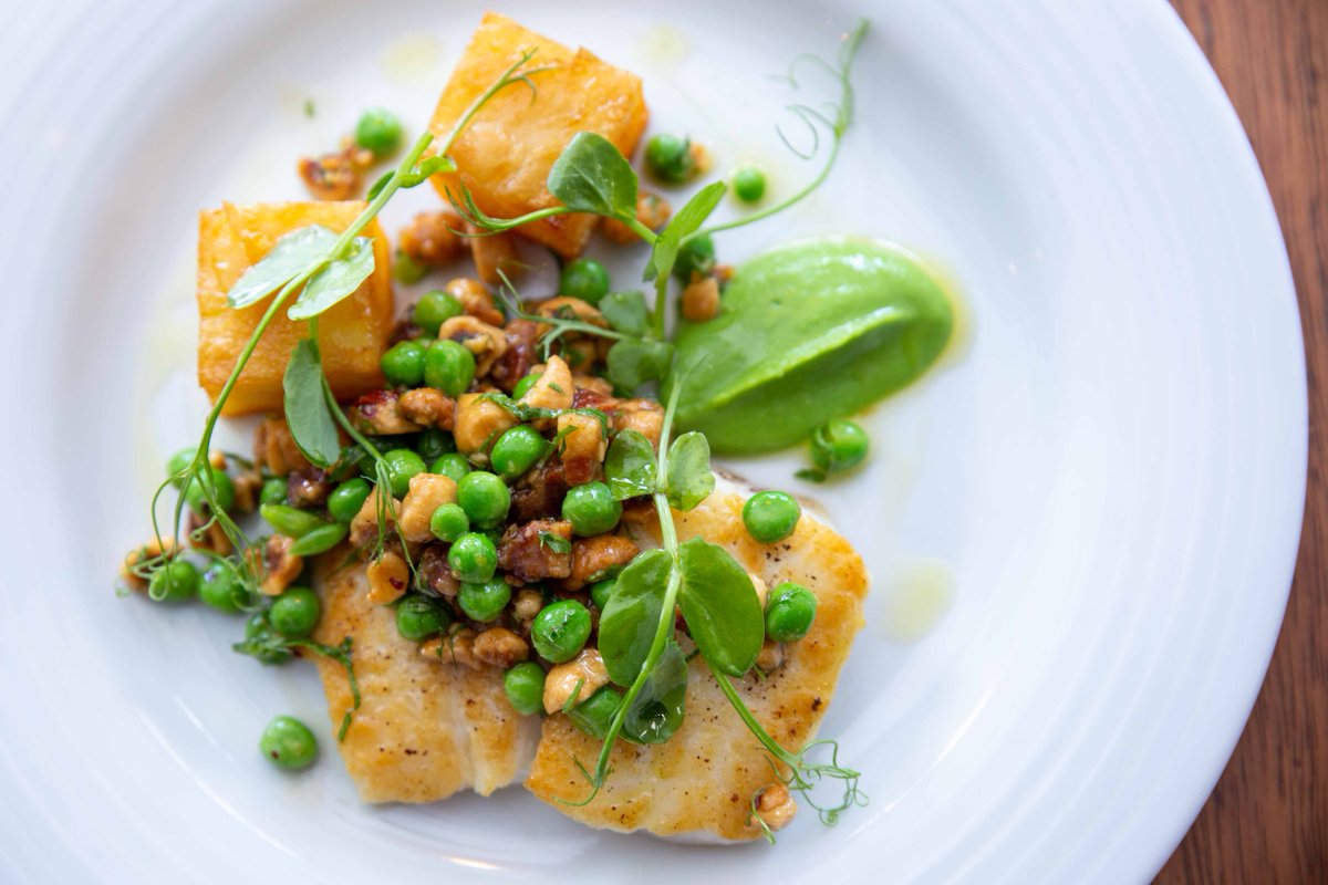 ThePacketInn's tweet image. With time on our hands, we’re busy planning reopening menus and trying out new dishes at home. 

We’re anticipating an injection of spring colour, with fresh deliveries from local market gardens and community farms. #freshstart #springproduce #newbeginnings