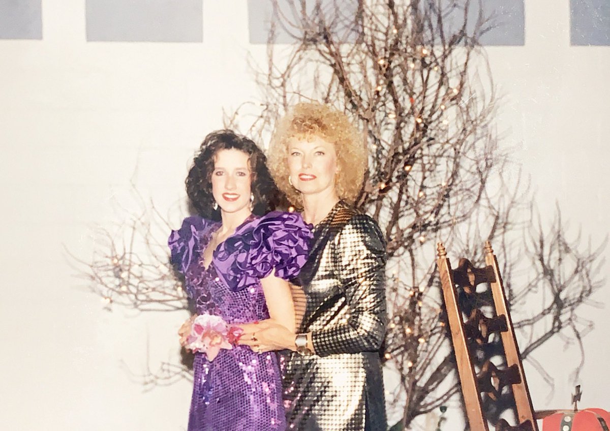 cmcge1's tweet photo. Love and miss you Mom. https://t.co/Ut7l8m6aWH