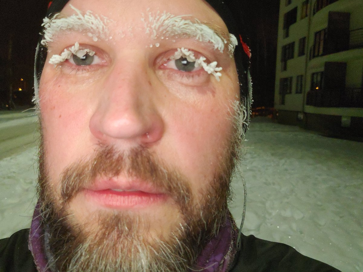 Uzskrēju krosiņu, saucās. Beigās gandrīz acis aizsala :)