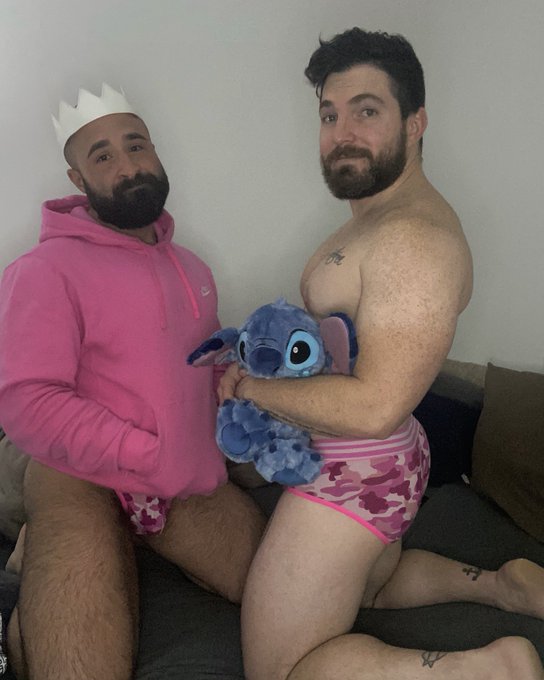 Thank you @HausZuk for these cute undies @schtevernn and stitch approve! https://t.co/TpNLTPvwen