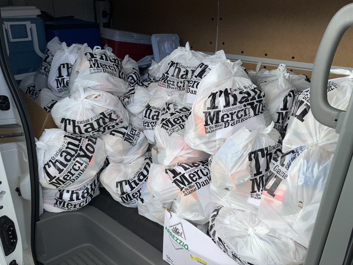Rsu14S's tweet photo. 5000 mobile meals served today in Windham and Raymond. Amazing work by the RSU 14 food service crew! https://t.co/3ZsmxzMeKD