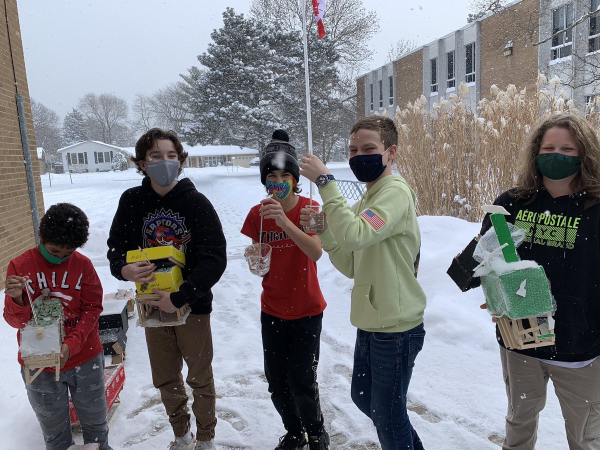acannonTEC's tweet photo. A dumping of snow didn’t stop us from testing our insulated houses today. Built for both their insulating properties and their strength. Thanks @tec_laren for helping us with this 😉! @TecumsehHDSB https://t.co/y6pL2QLZFl