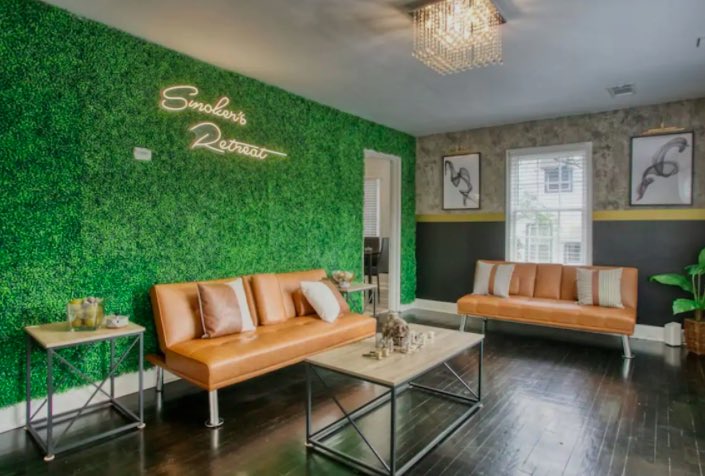 InFocusPlusAtl's tweet image. Yes, you can smoke here! This 4 bedroom, 2 baths is pet friendly and features an Instagramable backdrop wall✨
infocusplus.com/ad/yes-you-can…

#infocusplus #filmmaking #atlantafilmmaking #atl #georgiafilm #gafilm #atlantaproperties #atlantafilm #locationscout #atlwood #shorttermrentals