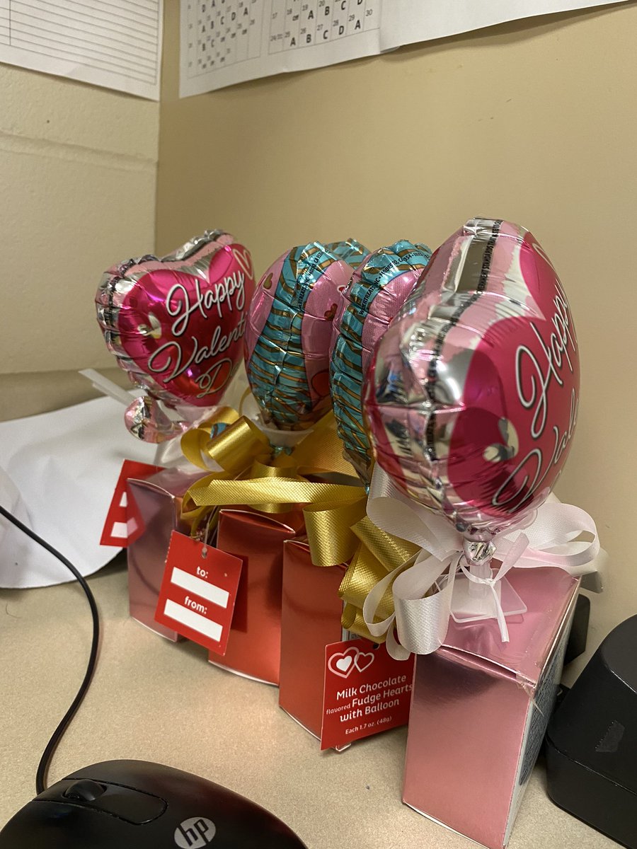 Catching up on my work challenge since it’s been a long week. Day 10, something nice for your coworkers. #rfppositivepanther #beyoubepettigrew