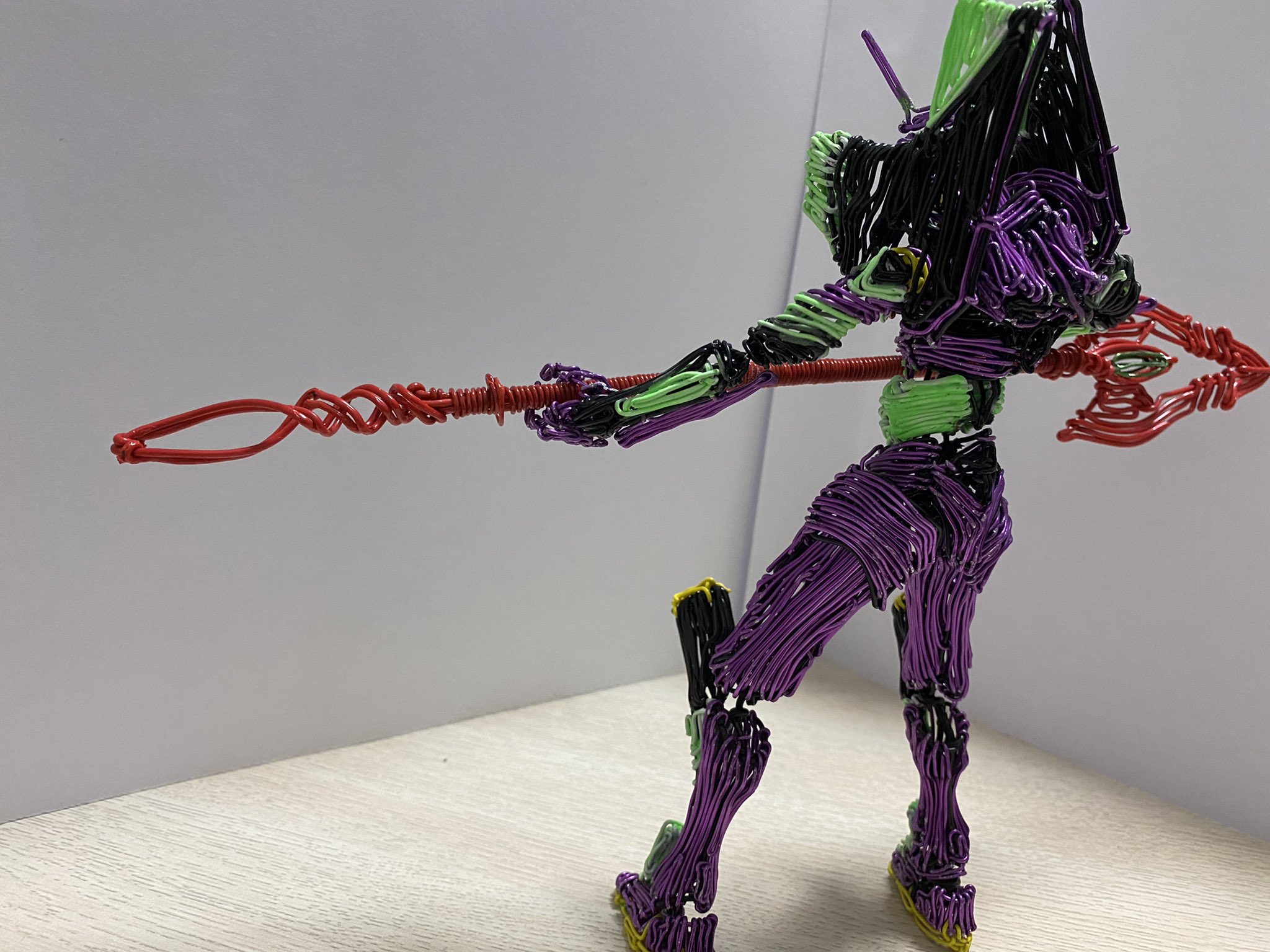 Toshiの工作部屋 My Original Style展 エヴァンゲリオン 初号機 各部関節 口が開きます 黄緑の装甲は蓄光塗料で暗闇の中で発光します エヴァ エヴァンゲリオン 初号機 針金アート T Co Q0fh8nyb7v Twitter