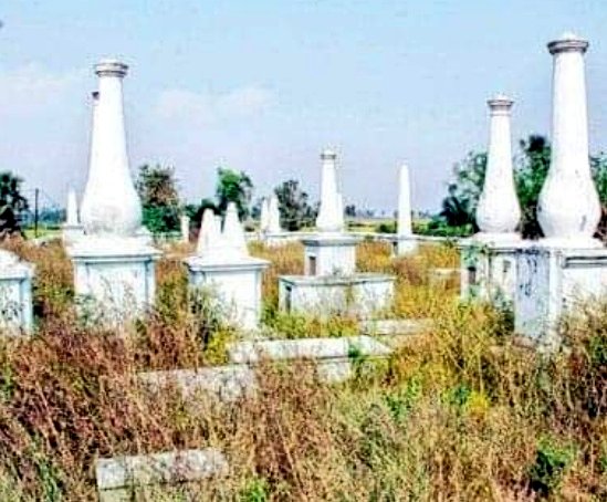 କ୍ରମେ ଗଞ୍ଜାମ ଦୁର୍ଗ ଜନଶୂନ୍ୟ , ପରିତ୍ୟକ୍ତ , ଭଗ୍ନ , ଓ ପତିତ ହେଲା ଏବଂ ଭୂତଳରେ ଦୁର୍ଗ ପୋତି ହୋଇଗଲା , ଏବଂ ଲୋକମାନେ ଏହାକୁ- ପୋତାଗଡ କହିଲେ ।ଆଜି ବି ସେହି ଭଗ୍ନ ପତିତ ଦଦରା ଦୁର୍ଗ ମଧ୍ୟ ରେ ଶୋଇ ରହିଛି ବିପୁଳ ଗଞ୍ଜାମ ର ସୁଦୀର୍ଘ ଇତିହାସ ତଥ୍ୟ- ଡଃ ଅନନ୍ମରାମ କର ଚିତ୍ର: clickandfik, to hit and  @VAdkri