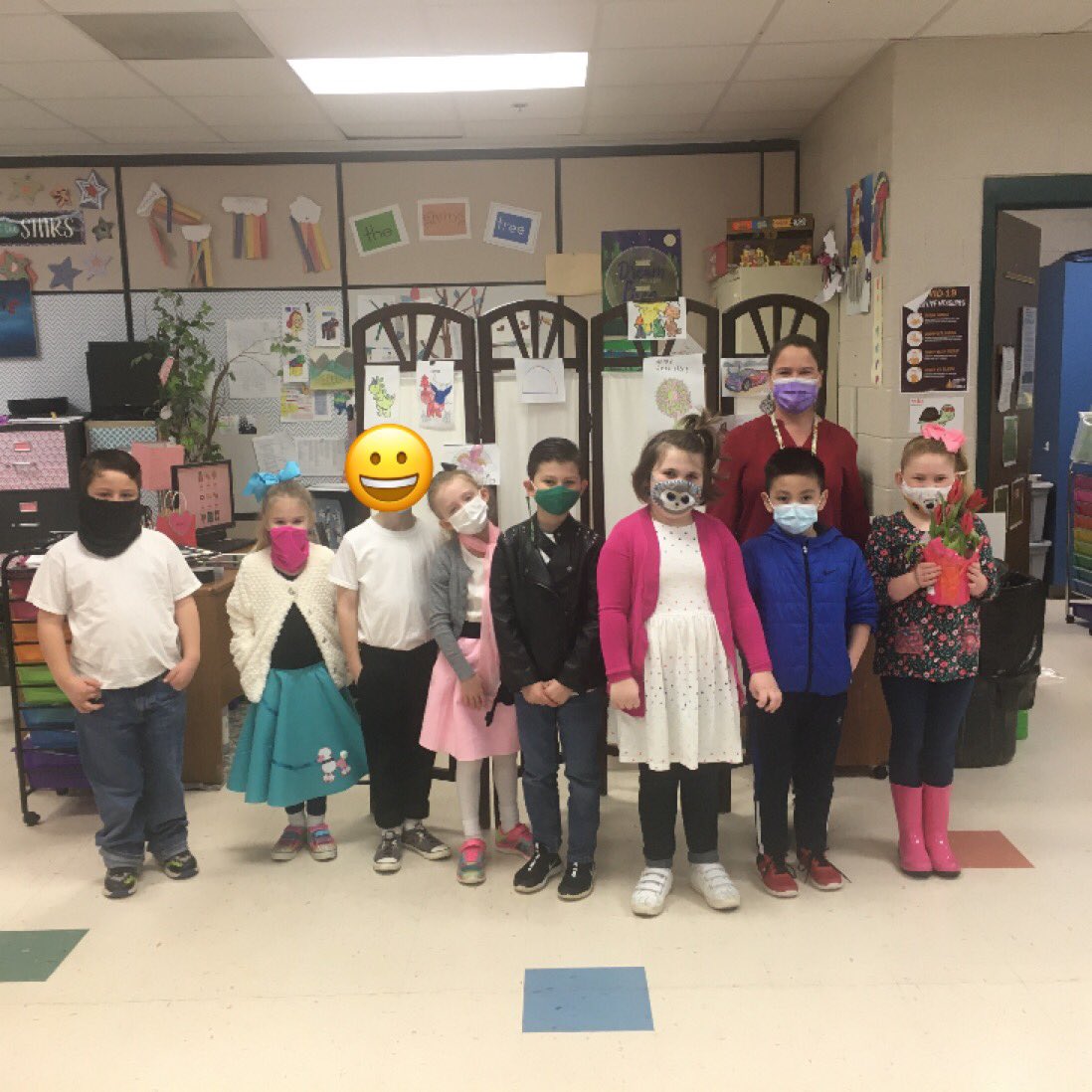JamieWampler2's tweet photo. Valentine’s Day Sock Hop Fun! @LakeRidge_JCS @jcityTNschools @ https://t.co/kMBnDs3i6O