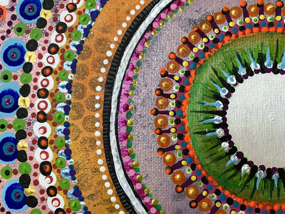 LolaGayleC's tweet photo. Took 2 hours but I finally got my studio warmed up enough to get some work done. Double your pleasure, double your fun!

#Krylon #Arteza #PlaidCrafts #FolkArt #AppleBarrel #Liquitex #Michaels #ArtistsLoft #MagicFly #PolyMark #RoseArt #glitter #mandala #art #artist https://t.co/TJC2zS3ACu