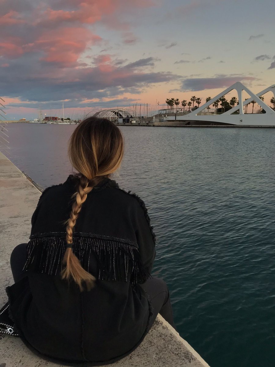 AnaMiquell's tweet photo. 🧡 https://t.co/hq5bJC6afD
