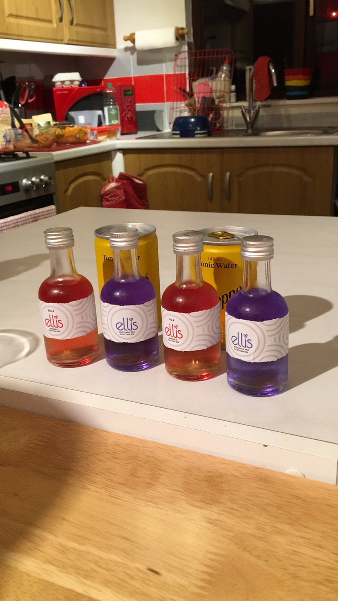 <a href="/pakoraexplorer/">Pakora Explorer aka Sheetal Revis</a> hosted tonight’s <a href="/EllisGin/">Ellis Gin</a> &amp; pakora masterclass advertised as a Valentine’s date night ... it was brilliant! Loved the gin&amp; the pakora turned out great. Great setup, super hosts, excellent delivery! Well done &amp; thank you ☺️