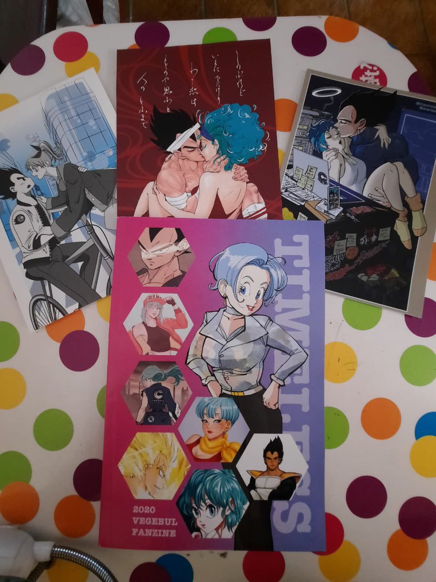 Draconizuka's tweet photo. It arrived!!! Finally arrived May @TimelessVegebul 🤩🎉 it is beautiful and I Will be very proud to show everyone these beautiful arts 🥰💙💙💙💙Thanks Thanks😆💙💙💙💙 https://t.co/pHsfouDcZj