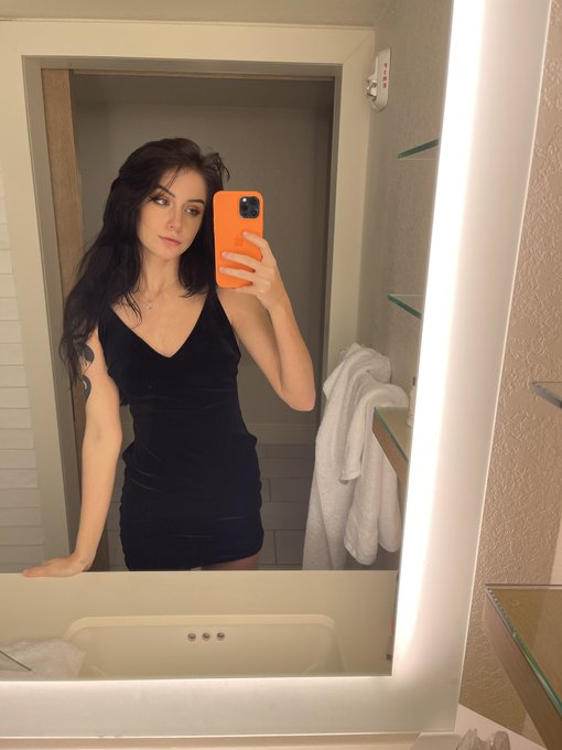 Before and after 💦🍆 https://t.co/t8uL9Ul0rg