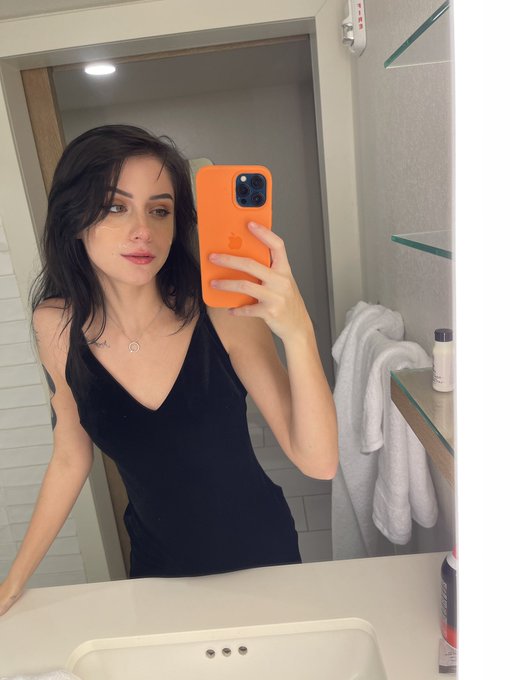 Before and after 💦🍆 https://t.co/t8uL9Ul0rg