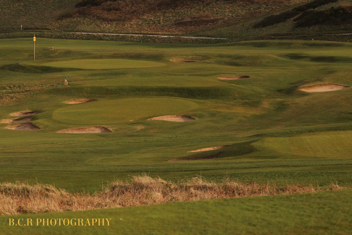 NefynGolfClub's tweet photo. Er yr amodau tywydd diweddar, mae’r cwrs yn edrych mewn cyflwr ardderchog. Clod mawr i dîm y cwrs am eu gwaith caled dros y gaeaf. Rydym yn edrych ymlaen at eich croesawu'n ôl i'r cwrs pan nawn dderbyn caniatâd i wneud hynny gan yr awdurdodau. https://t.co/xOupXkC39h